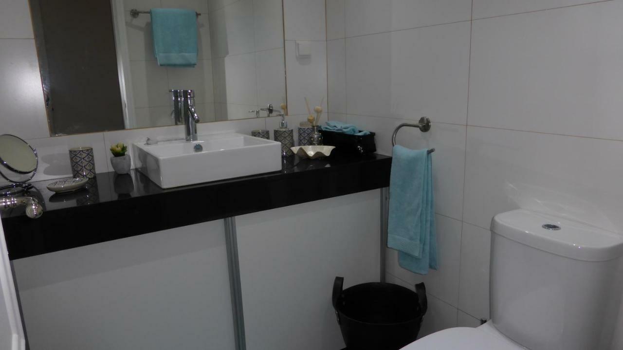 Beach Flat - Apartamento Praia Doca Do Cavacas ฟุงชาล ภายนอก รูปภาพ