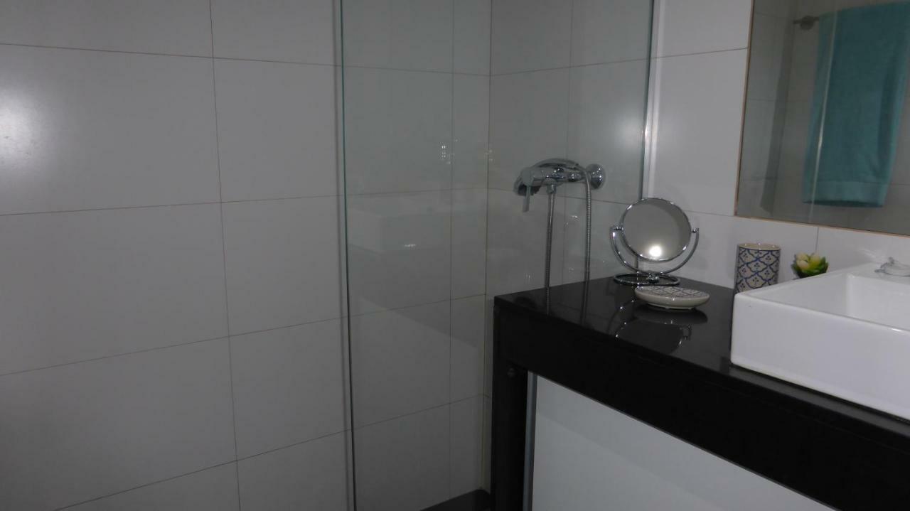 Beach Flat - Apartamento Praia Doca Do Cavacas ฟุงชาล ภายนอก รูปภาพ